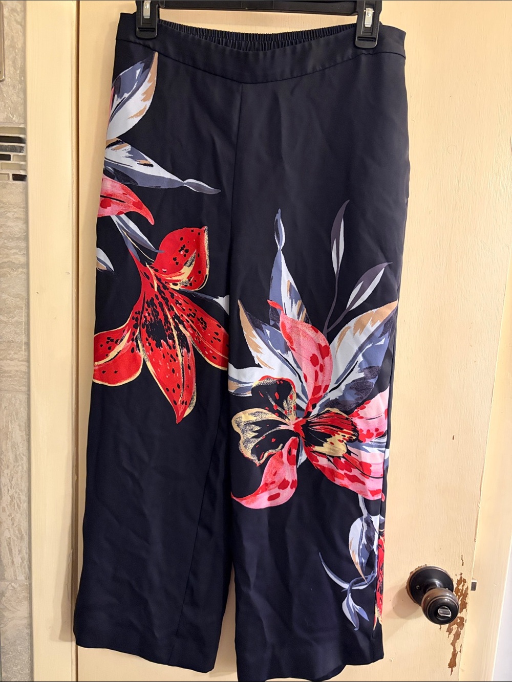 Chico's Navy Wide-Leg Pants with Red, Pink and Cream Floral Accents